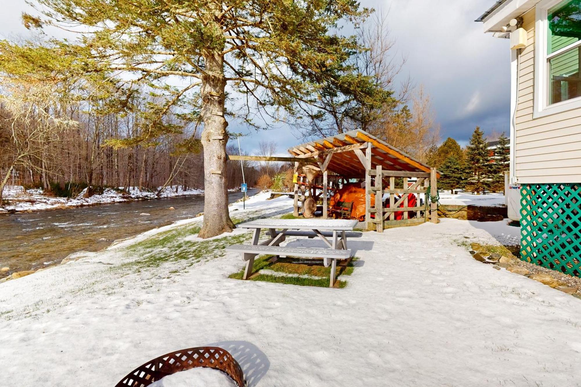 Jay Peak Getaway On Trout River Montgomery Exteriör bild